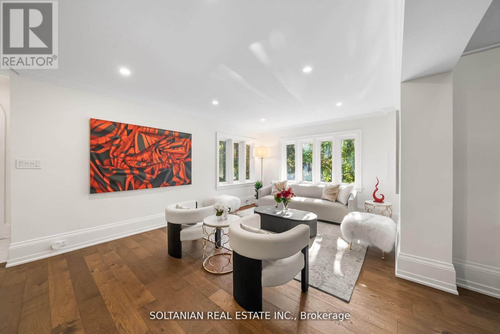 32 Beechwood Avenue, Toronto, Ontario  M2L 1J1 - Photo 6 - C12551528