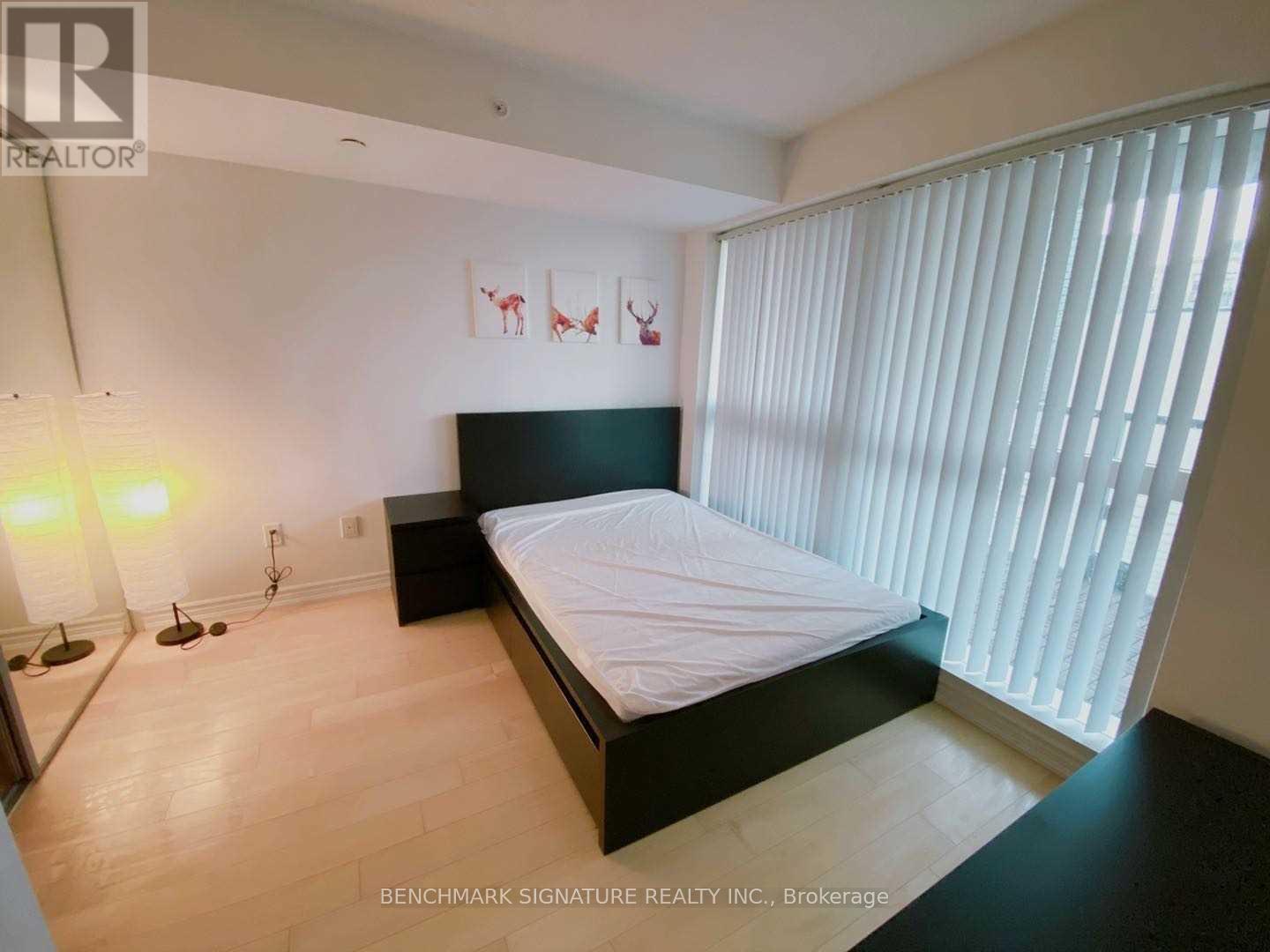 1416 - 386 Yonge Street, Toronto, Ontario  M5B 0A5 - Photo 9 - C12551562