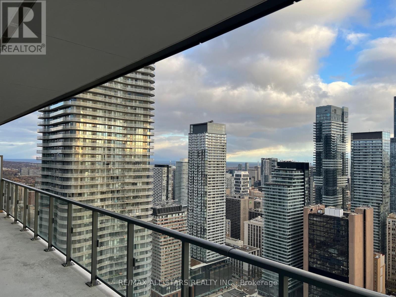 Uph 03 - 955 Bay Street, Toronto, Ontario  M5S 2A2 - Photo 11 - C12551568