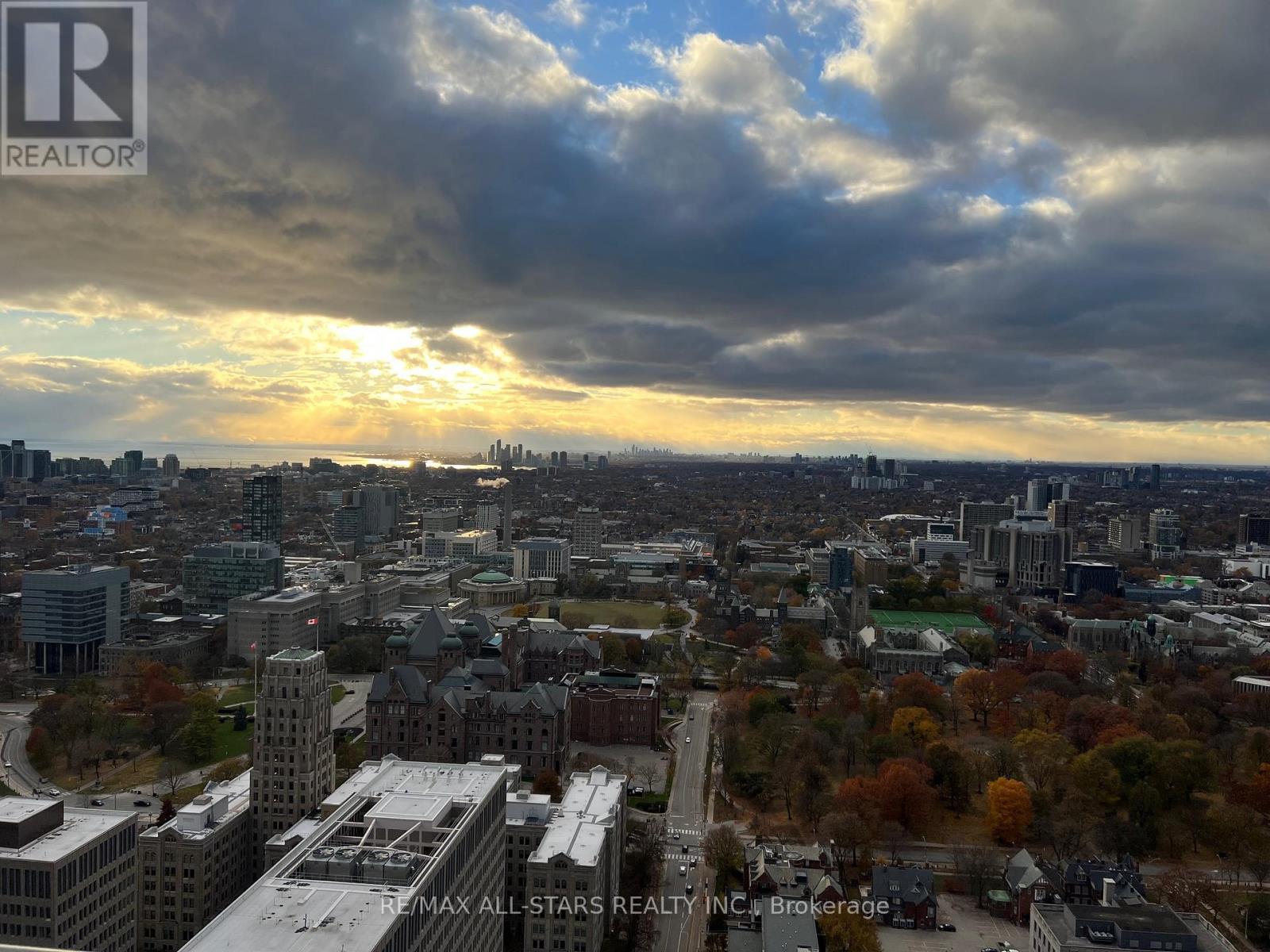 Uph 03 - 955 Bay Street, Toronto, Ontario  M5S 2A2 - Photo 14 - C12551568