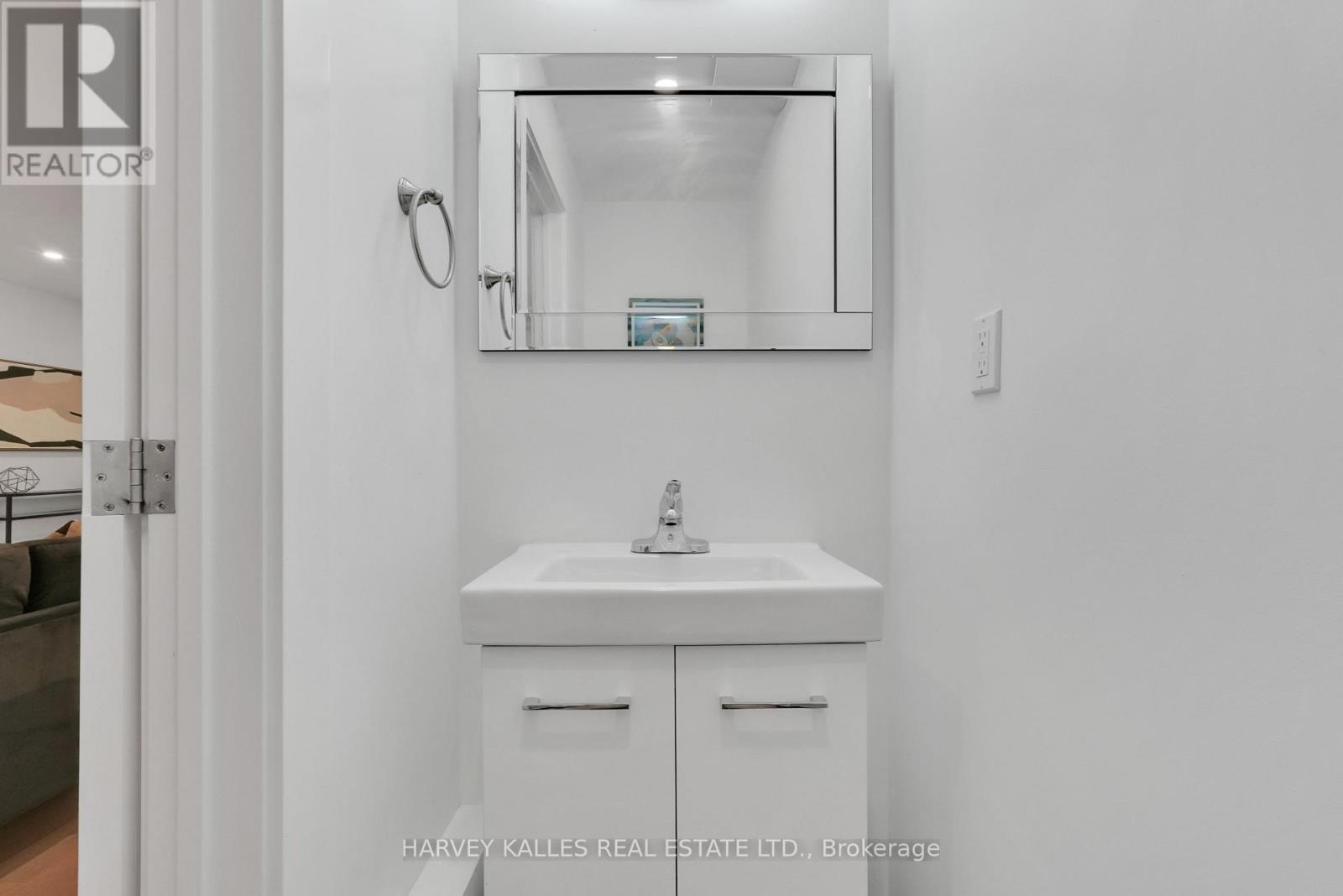 253 Albany Avenue, Toronto, Ontario  M5R 3C7 - Photo 24 - C12551578