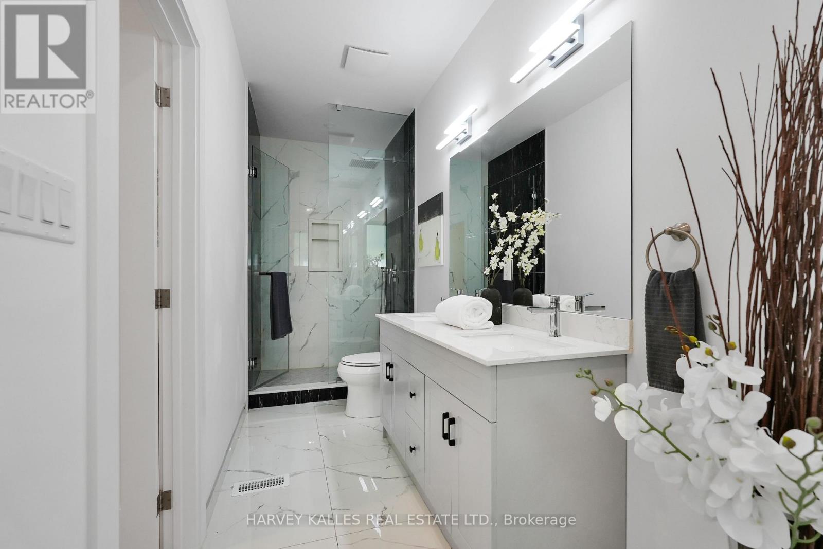 253 Albany Avenue, Toronto, Ontario  M5R 3C7 - Photo 29 - C12551578