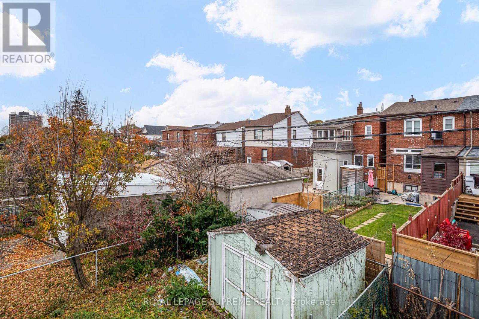 154 Robina Avenue, Toronto, Ontario  M6C 3Y7 - Photo 28 - C12551632
