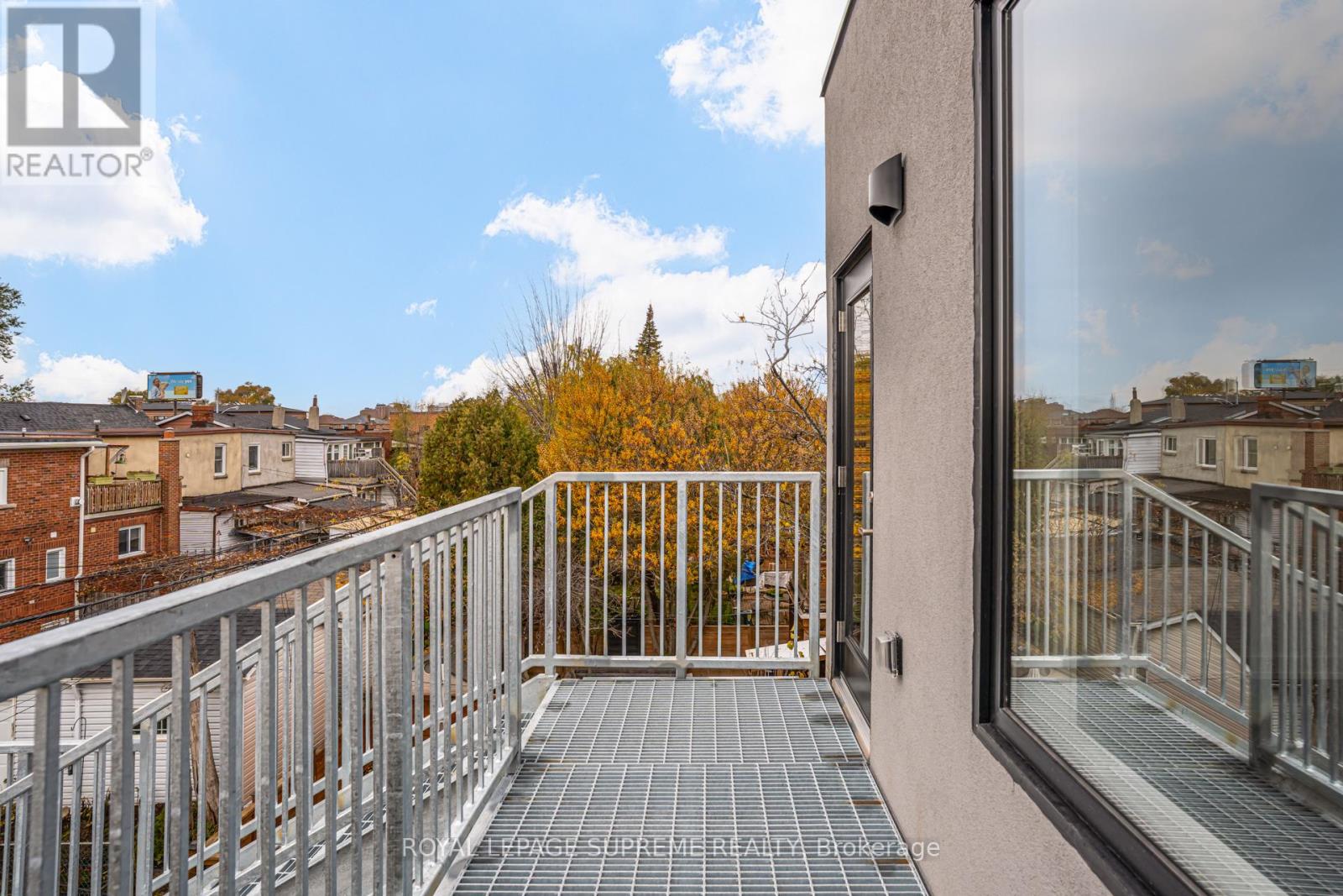 154 Robina Avenue, Toronto, Ontario  M6C 3Y7 - Photo 40 - C12551632