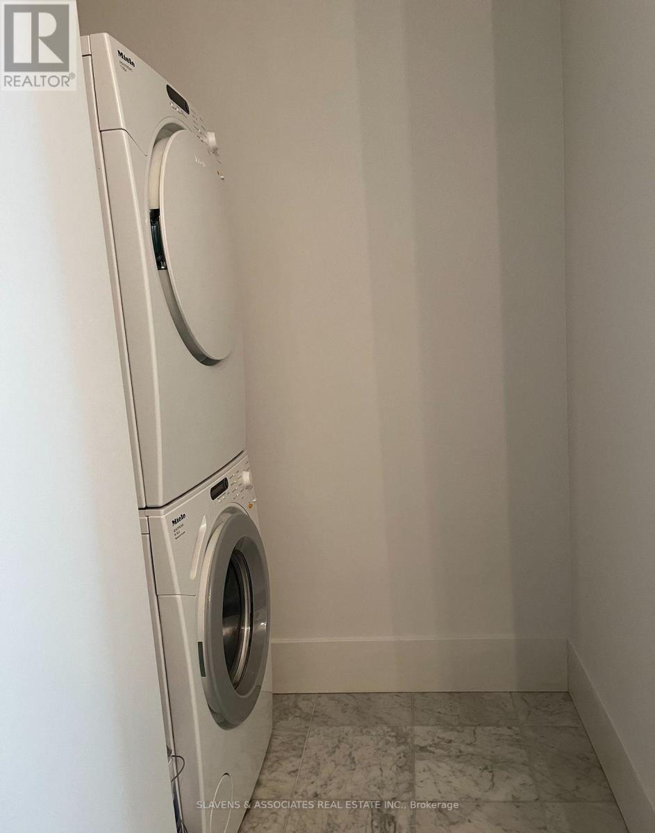 417 - 29 Queens Quay E, Toronto, Ontario  M5E 0A4 - Photo 15 - C12551668