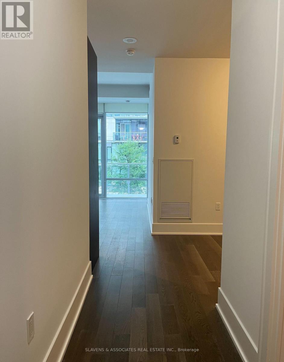 417 - 29 Queens Quay E, Toronto, Ontario  M5E 0A4 - Photo 3 - C12551668