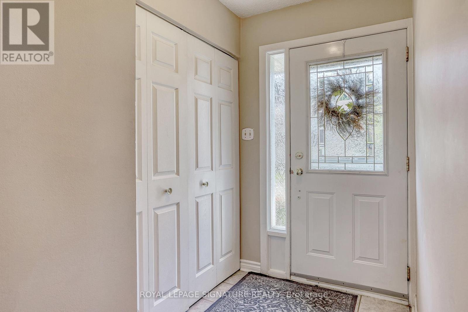 5 Golden Appleway, Toronto, Ontario M3A 3P2 - Photo 4 - C12435983