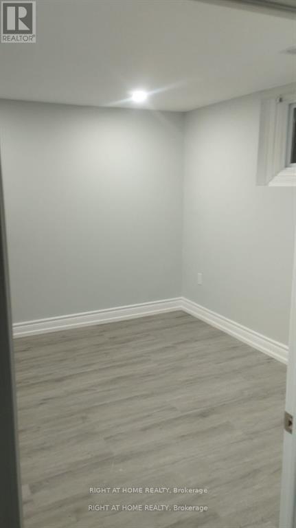 32 Conlins Rd Road E, Toronto, Ontario  M1C 1C3 - Photo 5 - E12551486