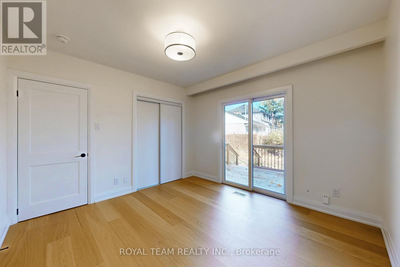 37 Markland Drive, Toronto, Ontario  M9C 1M9 - Photo 27 - W12550816