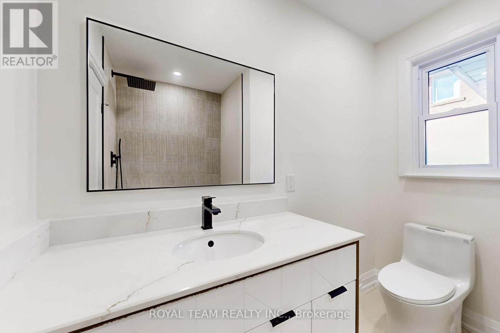 37 Markland Drive, Toronto, Ontario  M9C 1M9 - Photo 30 - W12550816