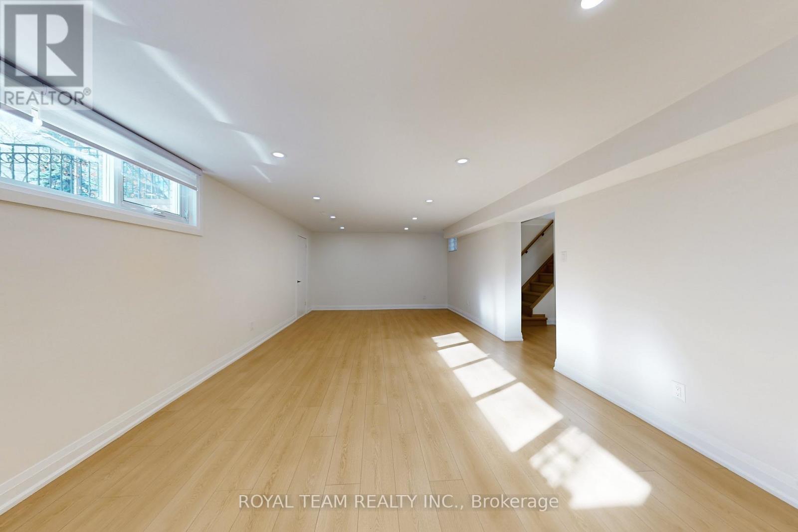 37 Markland Drive, Toronto, Ontario  M9C 1M9 - Photo 37 - W12550816