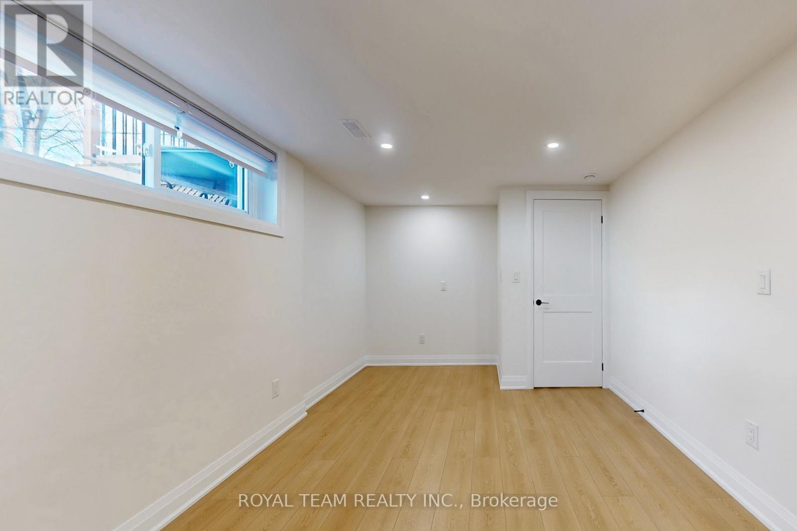 37 Markland Drive, Toronto, Ontario  M9C 1M9 - Photo 41 - W12550816