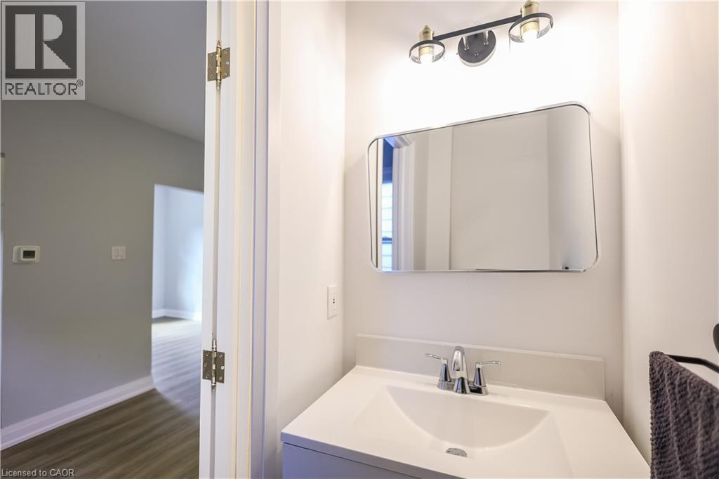 1275 Cannon Street E, Hamilton, Ontario  L8H 1V5 - Photo 5 - 40788782