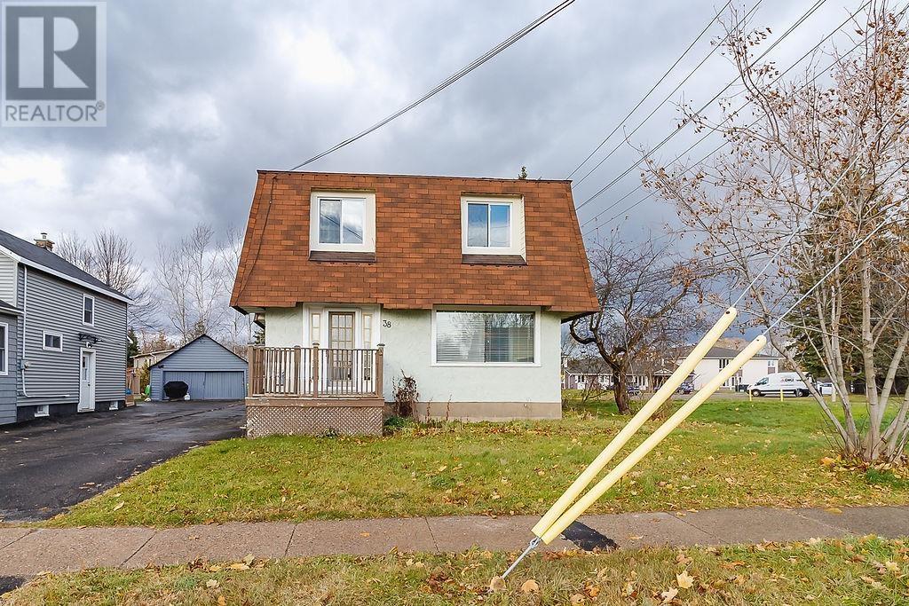 38 Mcnabb St, Sault Ste. Marie, Ontario  P6B 1X7 - Photo 2 - SM253268