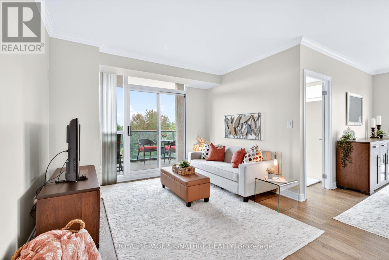 406 - 100 Promenade Circle, Vaughan, Ontario  L4J 7W7 - Photo 4 - N12551450