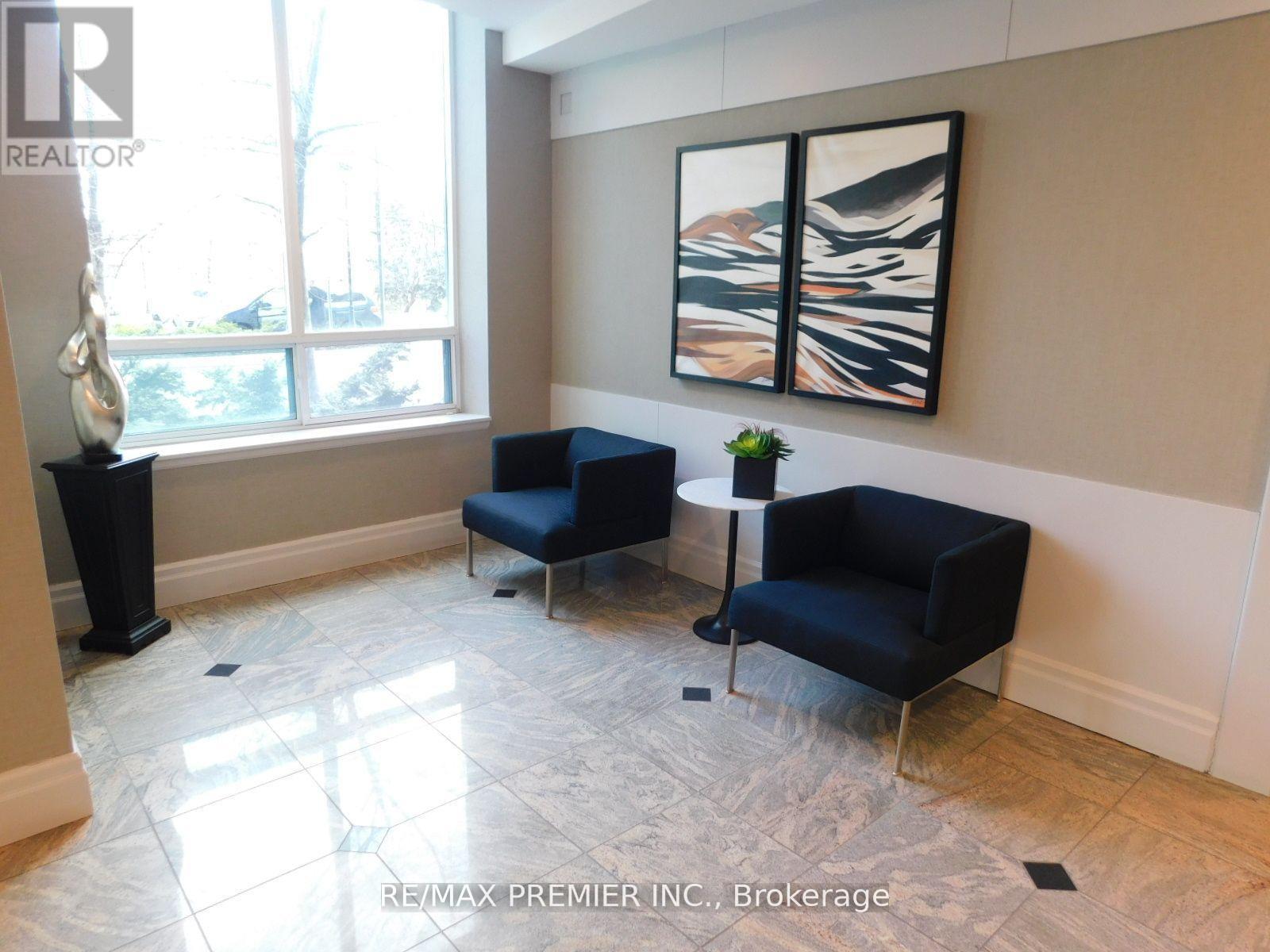 1213 - 39 Oneida Crescent, Richmond Hill, Ontario  L4B 4T9 - Photo 3 - N12551464