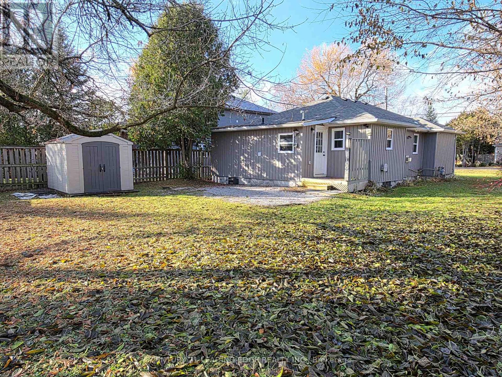 235 Bayview Avenue, Georgina, Ontario  L4P 2T4 - Photo 13 - N12551496