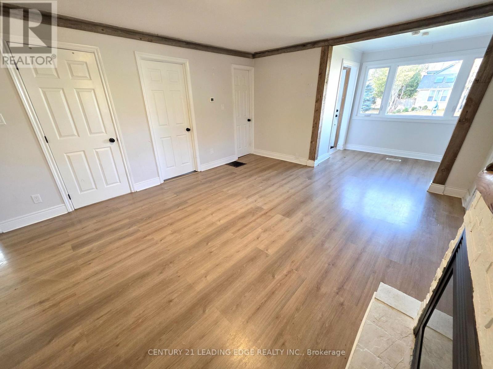 235 Bayview Avenue, Georgina, Ontario  L4P 2T4 - Photo 5 - N12551496