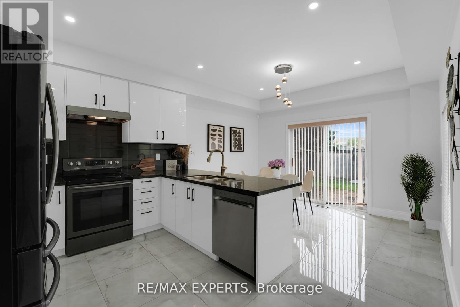 159 Sonoma Boulevard, Vaughan, Ontario  L4H 1P2 - Photo 23 - N12551550