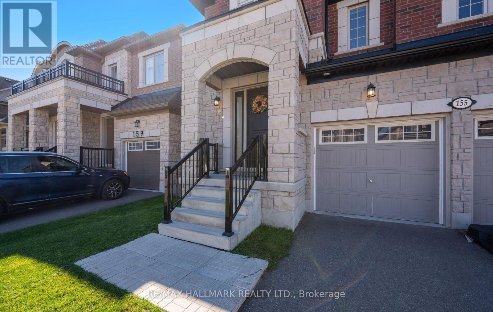 155 Stevenson Crescent, Bradford West Gwillimbury (Bradford), Ontario  L3Z 4M1 - Photo 2 - N12551558