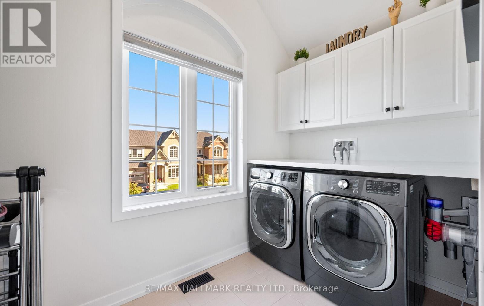 155 Stevenson Crescent, Bradford West Gwillimbury (Bradford), Ontario  L3Z 4M1 - Photo 33 - N12551558