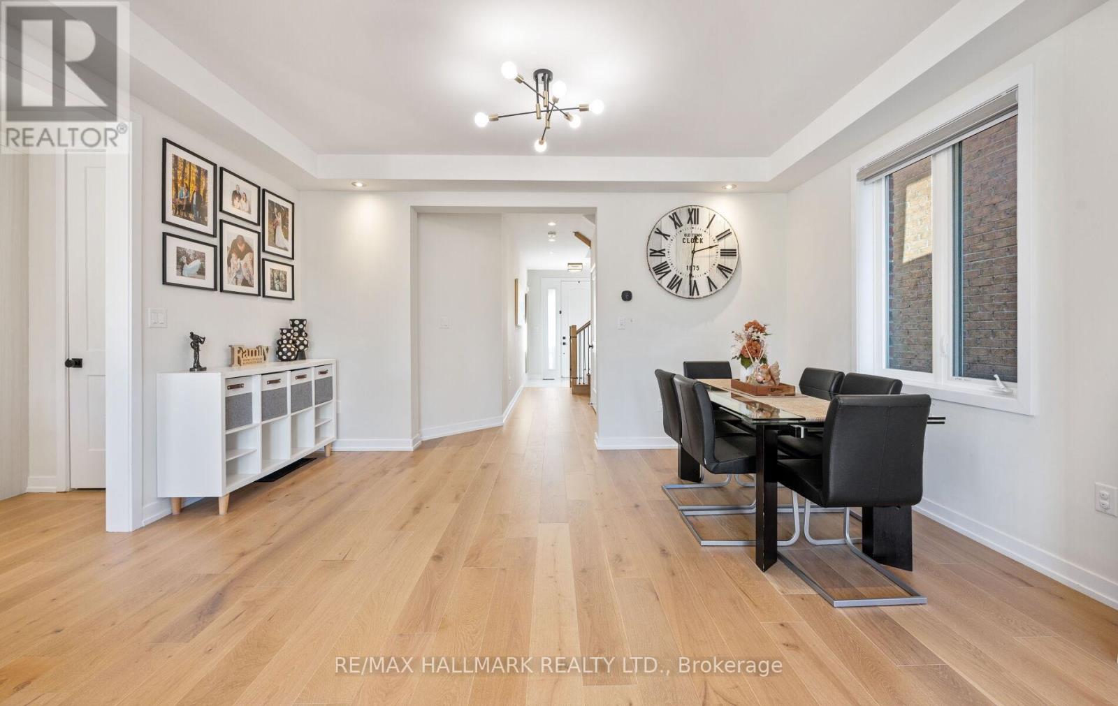 155 Stevenson Crescent, Bradford West Gwillimbury (Bradford), Ontario  L3Z 4M1 - Photo 9 - N12551558