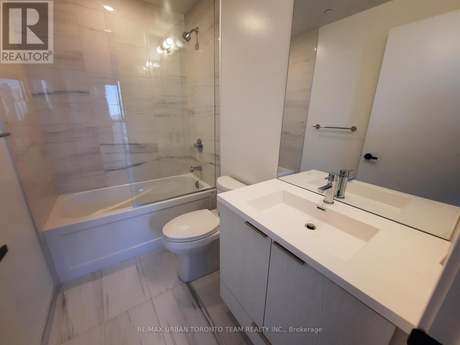 1507 - 8 Interchange Way, Vaughan, Ontario  L4K 5Z7 - Photo 10 - N12551580