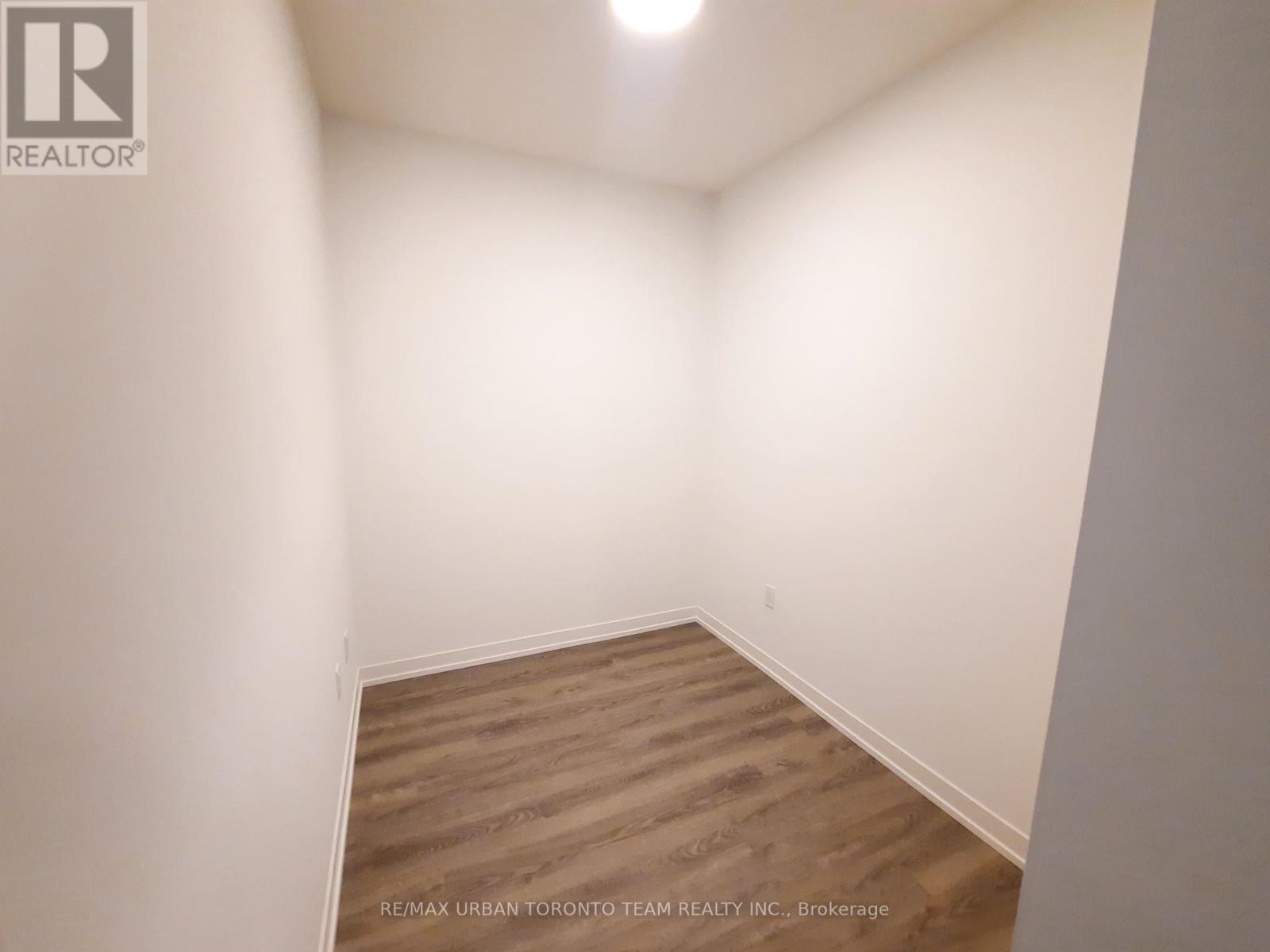 1507 - 8 Interchange Way, Vaughan, Ontario  L4K 5Z7 - Photo 11 - N12551580