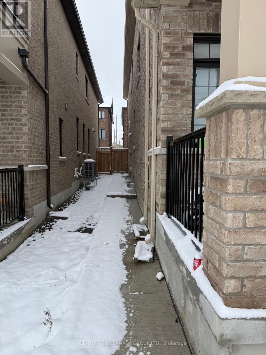 Basement - 43 Allangrove Avenue, East Gwillimbury, Ontario L9N 0X6 - Photo 14 - N12551626