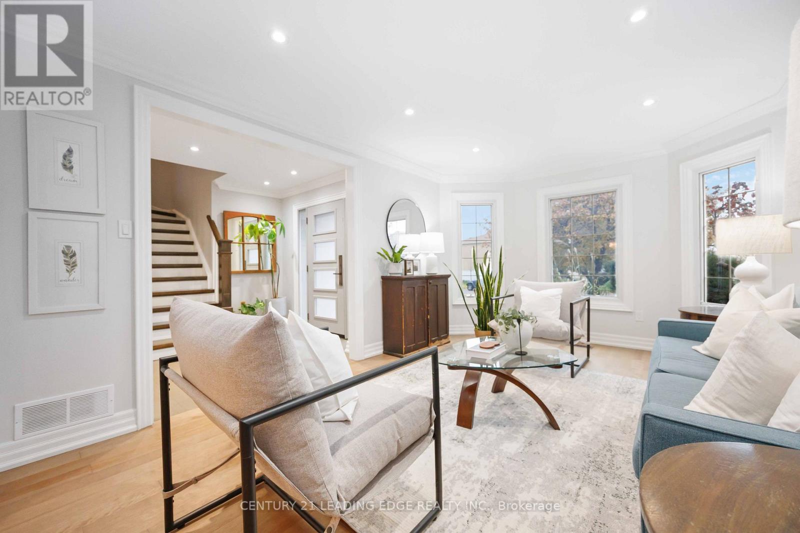 64 Lehman Crescent, Markham, Ontario  L3P 5W7 - Photo 4 - N12551628