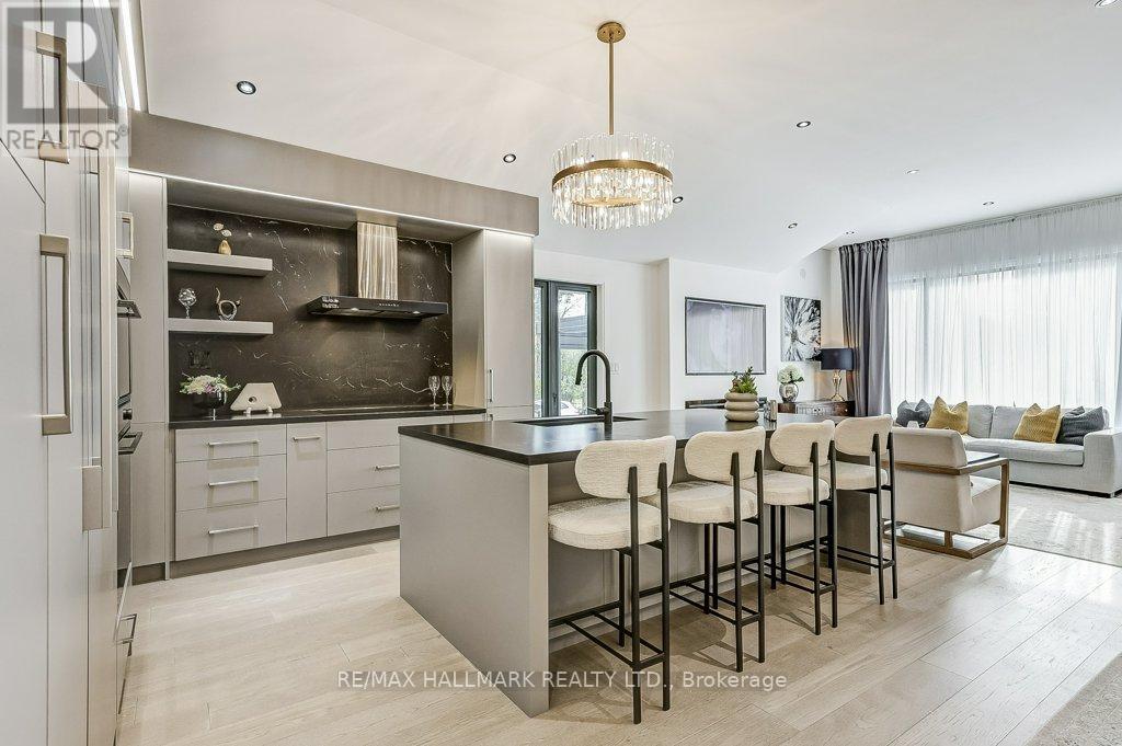 Main Fl - 148 May Avenue, Richmond Hill, Ontario  L4C 3S6 - Photo 10 - N12551638