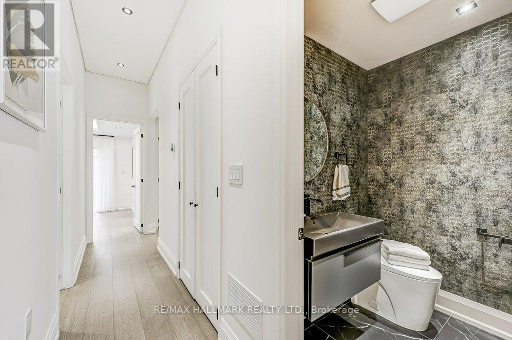 Main Fl - 148 May Avenue, Richmond Hill, Ontario  L4C 3S6 - Photo 14 - N12551638