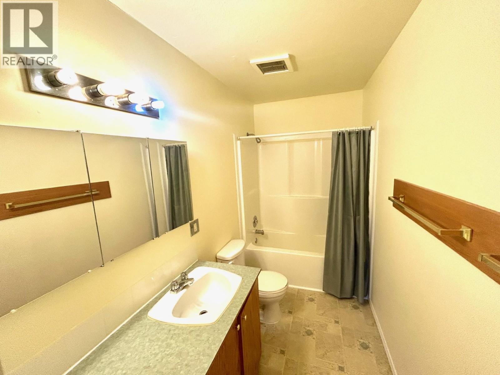 5227 Cottonwood Road, Fort Nelson, British Columbia  V0C 1R0 - Photo 12 - R2966318