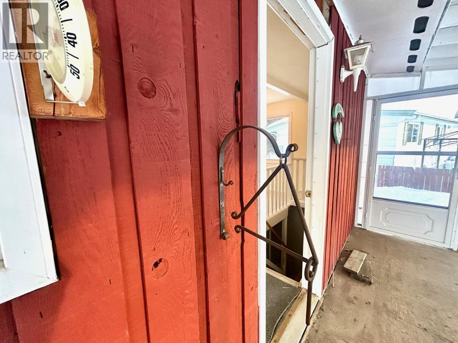 5235 Cottonwood Road, Fort Nelson, British Columbia  V0C 1R0 - Photo 3 - R2966320