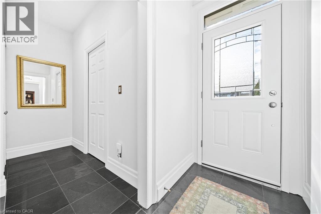 243 Hatt Street, Dundas, Ontario  L9H 2H1 - Photo 7 - 40785733