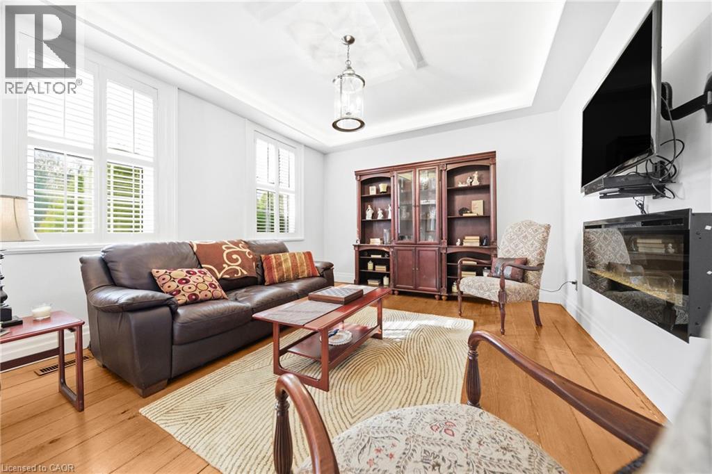 243 Hatt Street, Dundas, Ontario  L9H 2H1 - Photo 9 - 40785733