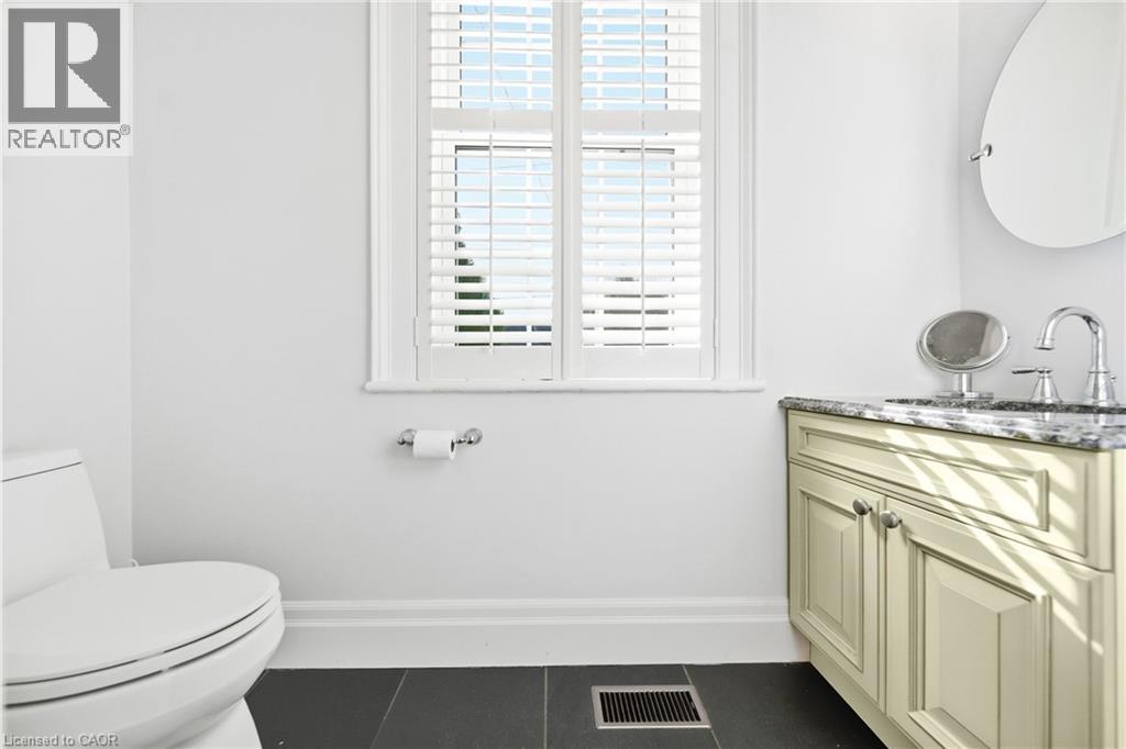 243 Hatt Street, Dundas, Ontario  L9H 2H1 - Photo 22 - 40785733