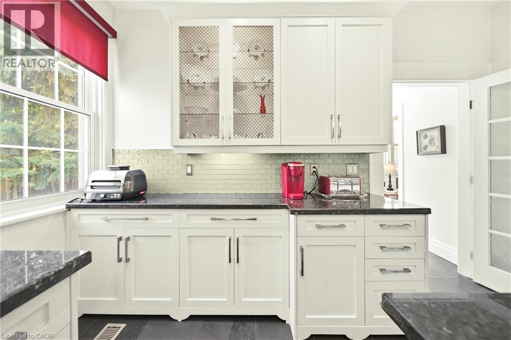 243 Hatt Street, Dundas, Ontario  L9H 2H1 - Photo 15 - 40785733