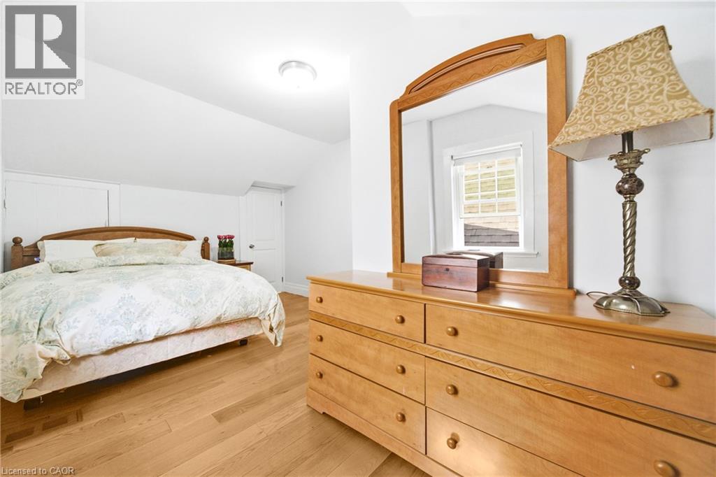 243 Hatt Street, Dundas, Ontario  L9H 2H1 - Photo 30 - 40785733