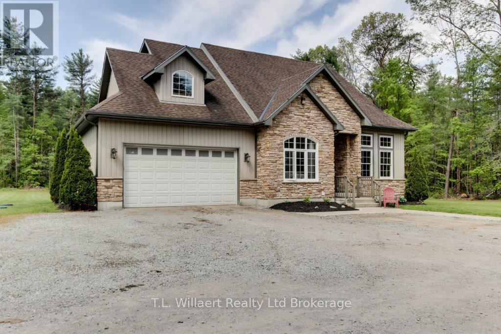 21 Charlton Street, Norfolk, Ontario  N3Y 4J9 - Photo 1 - X12427302