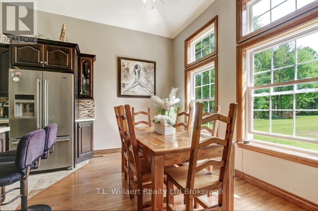 21 Charlton Street, Norfolk, Ontario  N3Y 4J9 - Photo 8 - X12427302