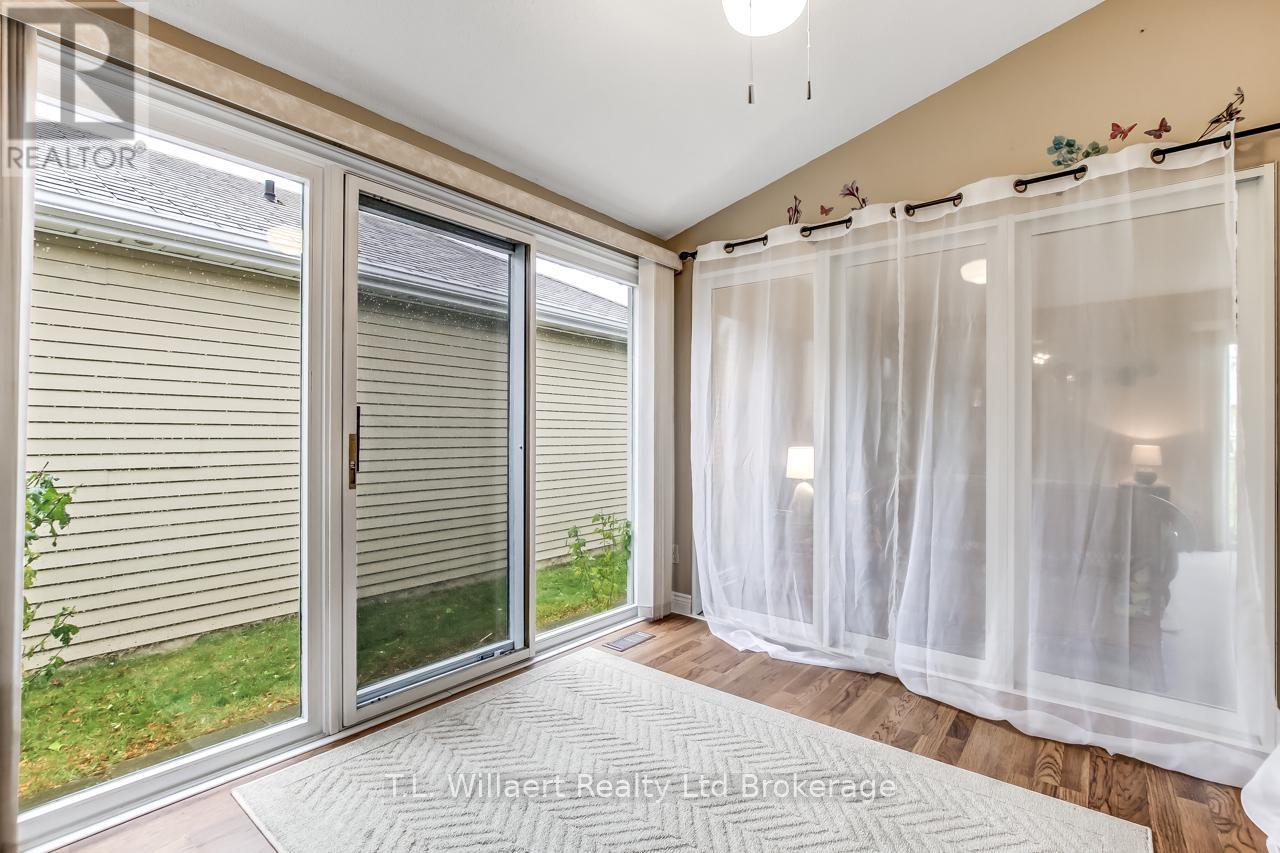 47 Seres Drive, Tillsonburg, Ontario  N4G 5E9 - Photo 8 - X12517836