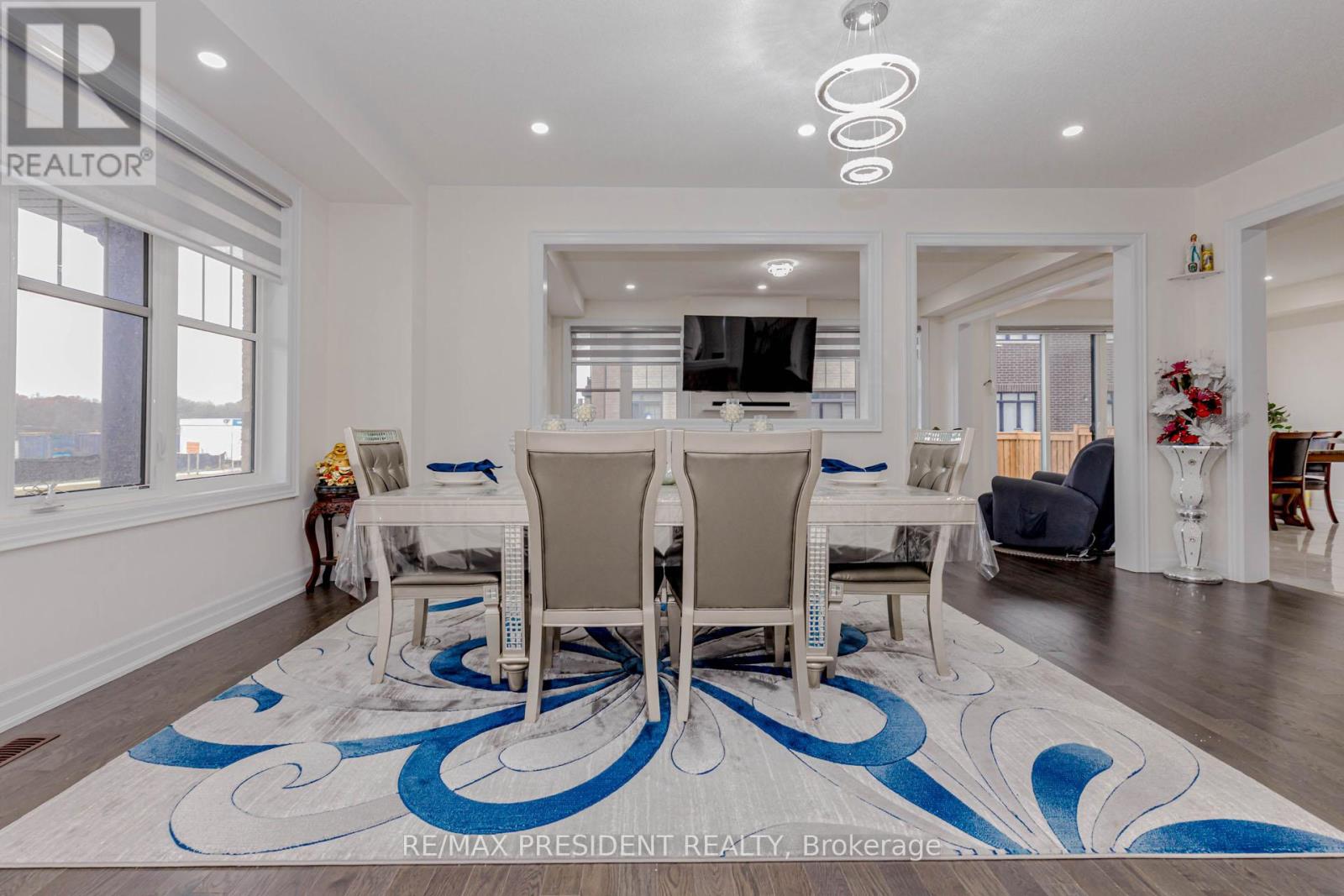 2 Vincena Road, Caledon, Ontario  L7C 4M5 - Photo 6 - W12551490