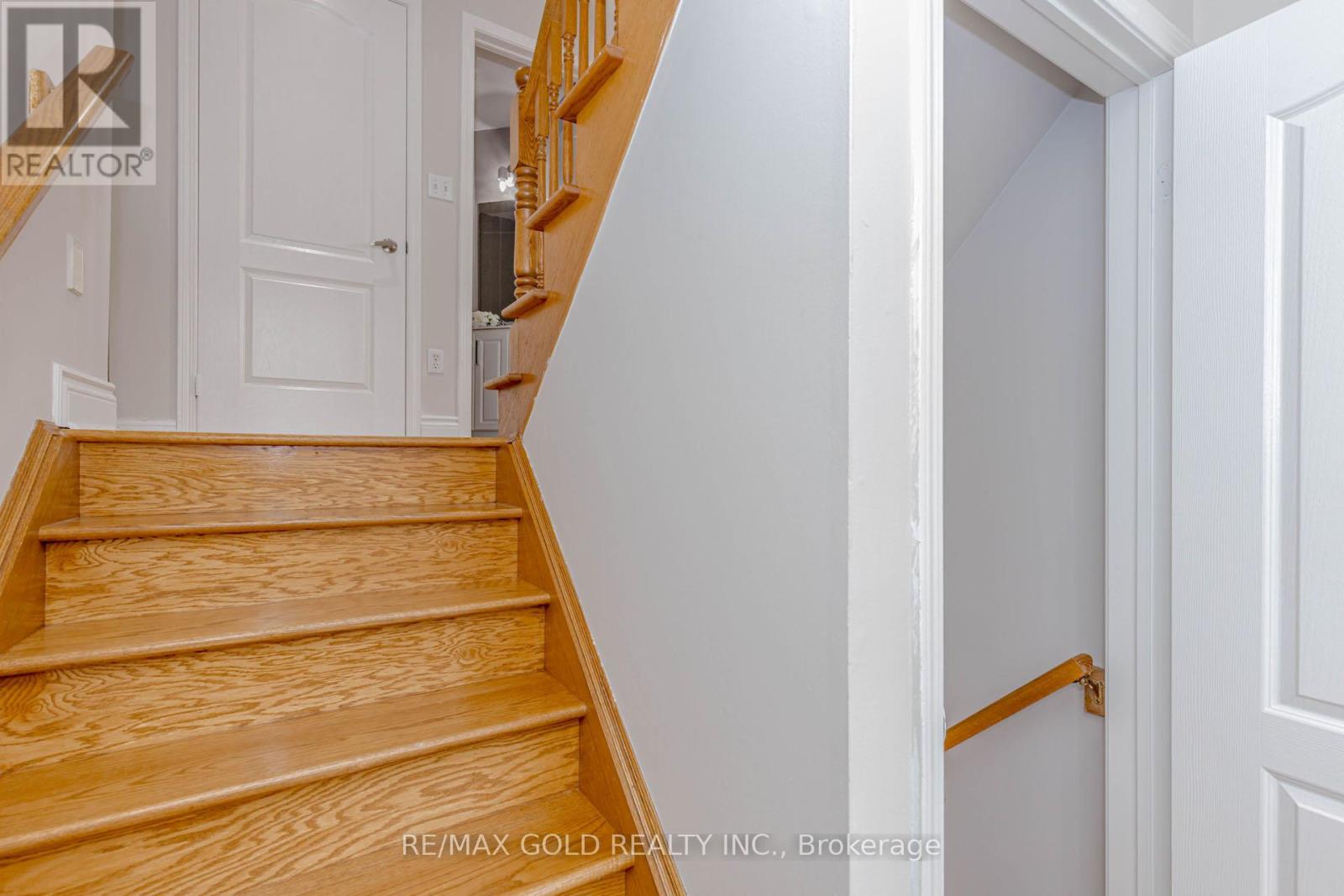 38 - 5980 Whitehorn Avenue, Mississauga, Ontario  L5V 2Y3 - Photo 6 - W12551514