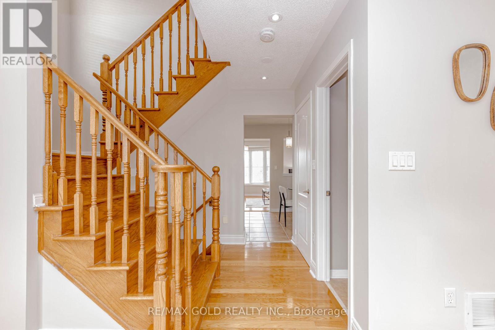 38 - 5980 Whitehorn Avenue, Mississauga, Ontario  L5V 2Y3 - Photo 7 - W12551514