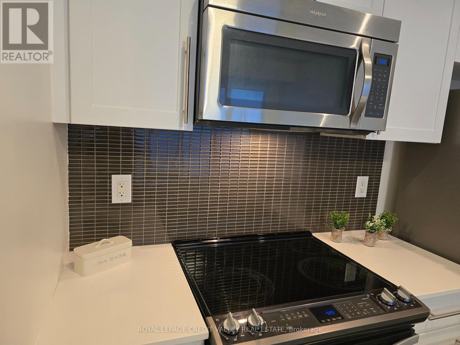 3307 - 4011 Brickstone Mews, Mississauga, Ontario  L5B 0J7 - Photo 10 - W12551518