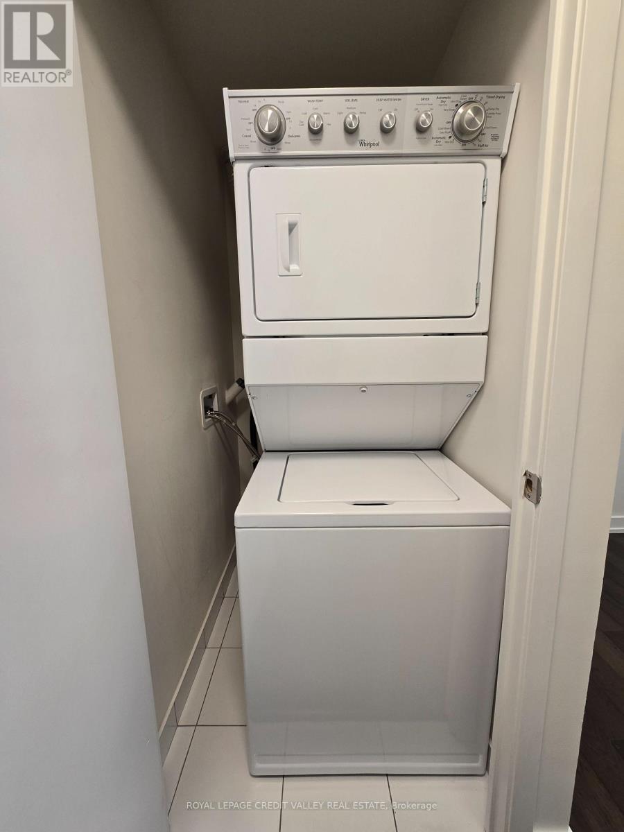 3307 - 4011 Brickstone Mews, Mississauga, Ontario  L5B 0J7 - Photo 3 - W12551518