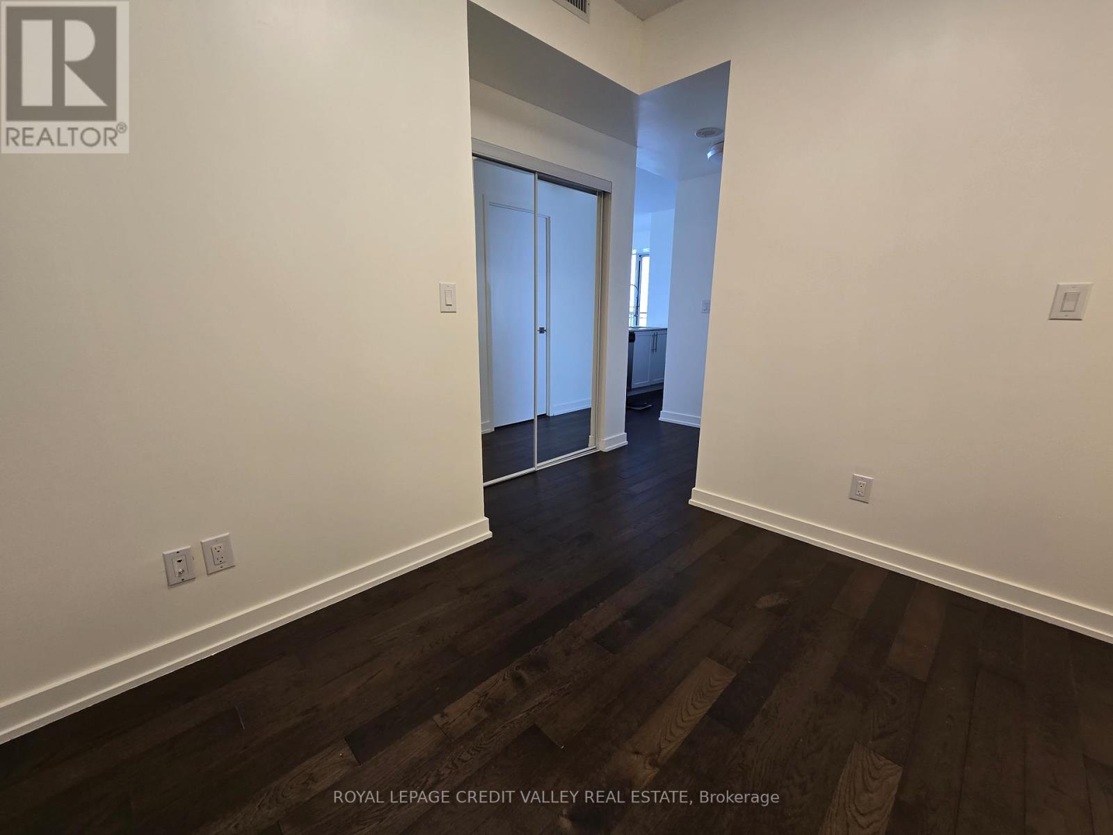 3307 - 4011 Brickstone Mews, Mississauga, Ontario  L5B 0J7 - Photo 5 - W12551518