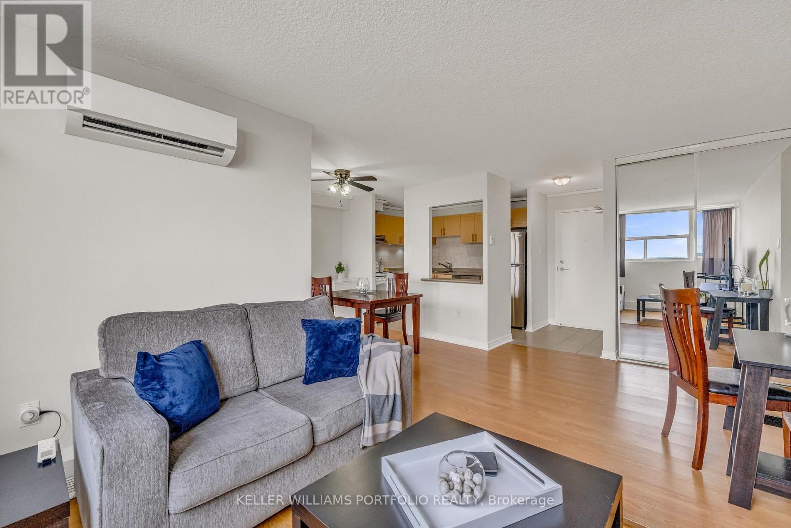 901 - 2900 Battleford Road, Mississauga, Ontario  L5N 2V9 - Photo 14 - W12551534