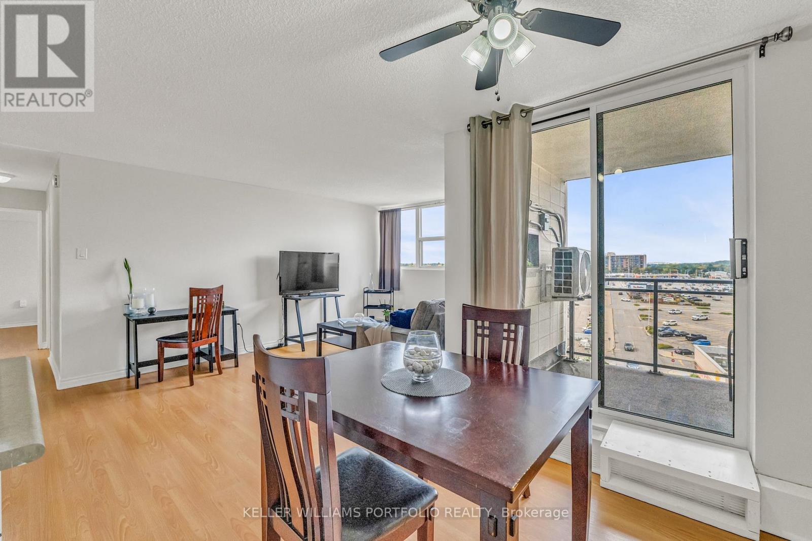 901 - 2900 Battleford Road, Mississauga, Ontario  L5N 2V9 - Photo 8 - W12551534